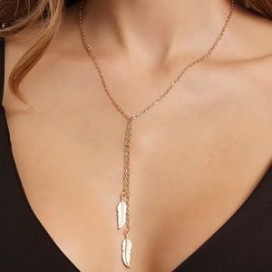JUST ARRIVED! Delicate Gold Feather Chain Necklace